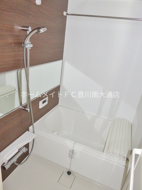 バス・シャワールーム　同型別部屋写真