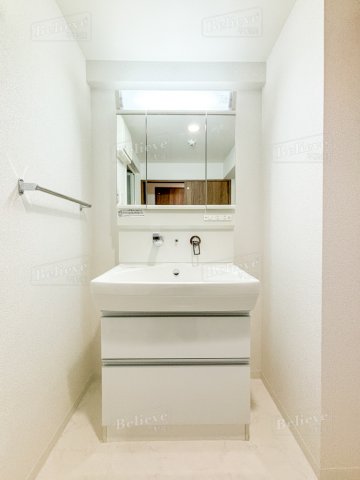 洗面設備　広い洗面スペースです★