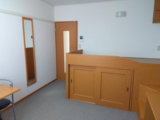 その他部屋・スペース　落ち着いて過ごせるお部屋なので、寝室にいかがでしょうか