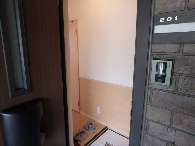 玄関　お問い合わせは048-772-8202