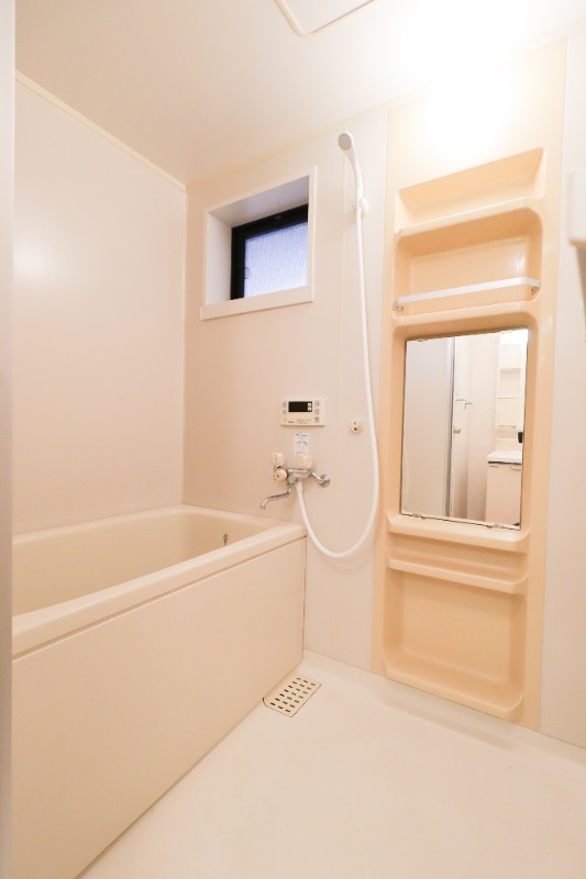 バス・シャワールーム　図面と現状に相違がある場合には現状を優先