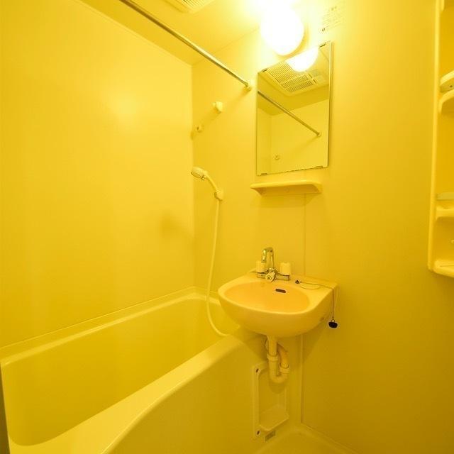 バス・シャワールーム　バスルーム