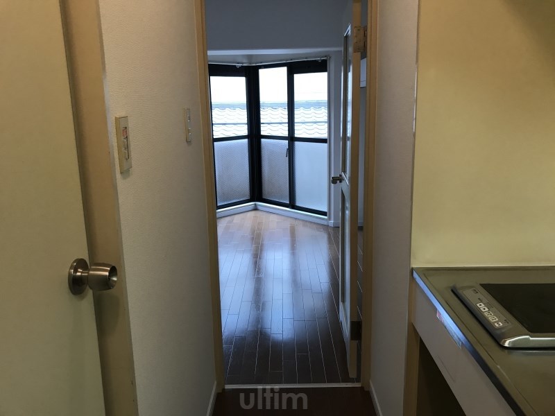 玄関　※別のお部屋の写真です