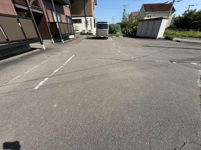 駐車場　駐車場