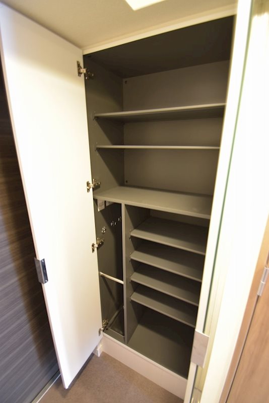 収納　同施工会社の同仕様写真です。
