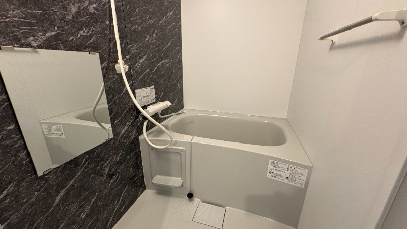 バス・シャワールーム　バスルーム