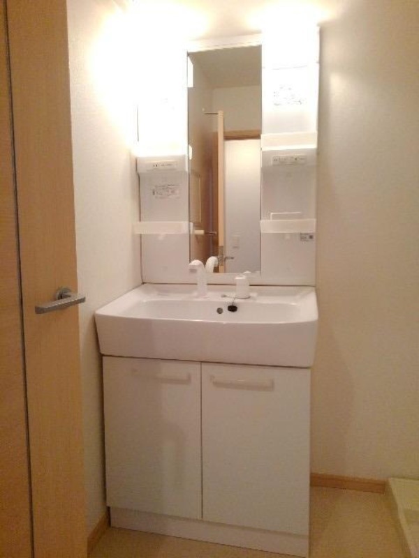 洗面設備　図面と現状に相違がある場合には現状を優先