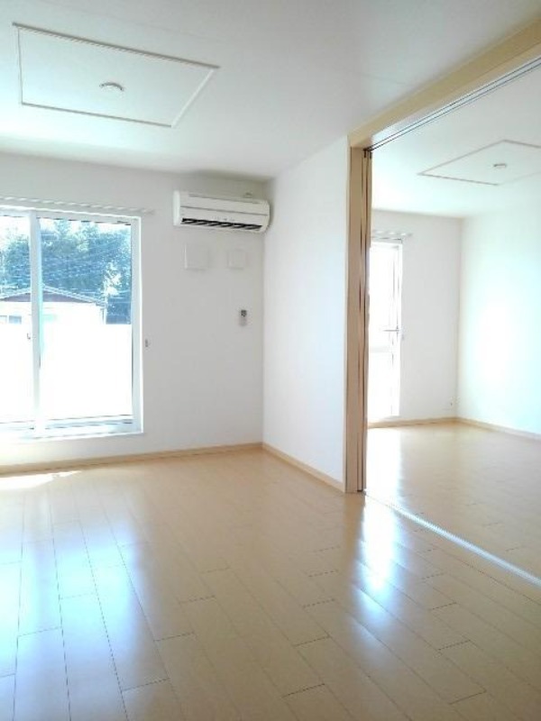 居室・リビング　図面と現状に相違がある場合には現状を優先