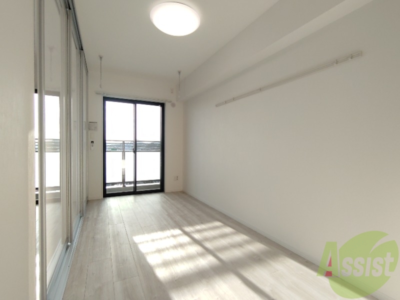 その他部屋・スペース　洋室も６帖ございます。寝室としてご利用できます。