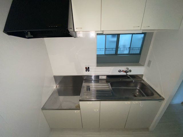 キッチン　収納スペースもある使いやすいキッチンです♪