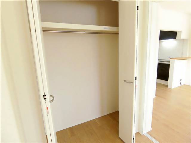 収納　クローゼットでお荷物もすっきり収納。