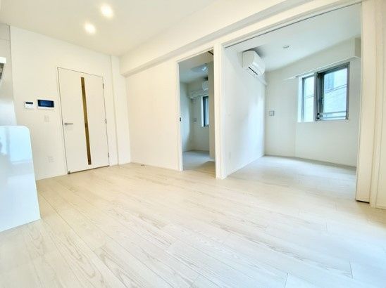 居室・リビング　別タイプ部屋　参考写真です