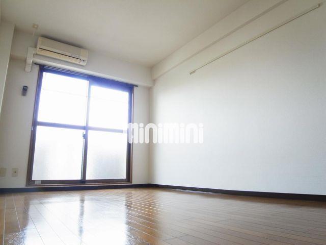 居室・リビング　くつろげる空間です。