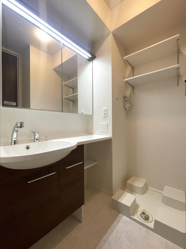 洗面設備　図面と現状に相違がある場合には現状を優先