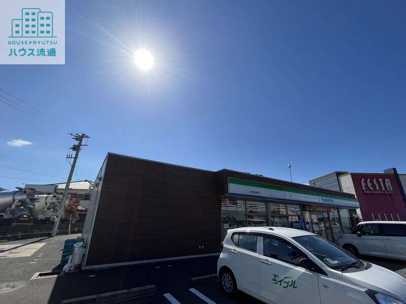 コンビニ　ファミリーマート諫早森山町店（コンビニ）まで1090m