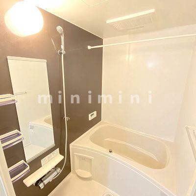 バス・シャワールーム　※写真は同シリーズ類似物件を含む為現況優先とさせて頂きます