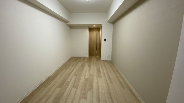 居室・リビング　同マンションの別のお部屋の写真です。