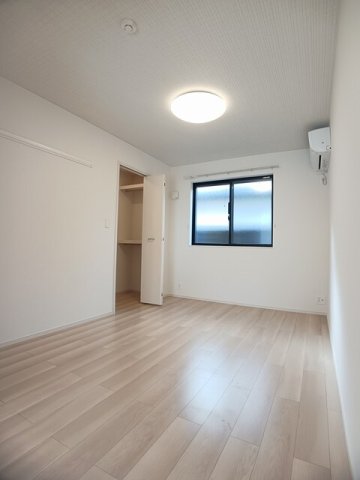 その他部屋・スペース　明るい色調の室内です