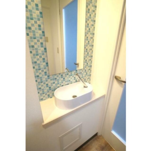 洗面設備　※同仕様写真含む