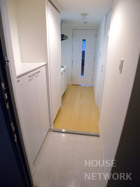 玄関　お部屋探しはハウスネットワーク左京店