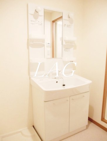 洗面設備　洗面台です。