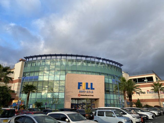 ショッピングセンター　湘南モールFILL（ショッピングセンター）まで810m