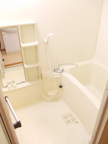 バス・シャワールーム　日々の暮らしに欠かせないお風呂です