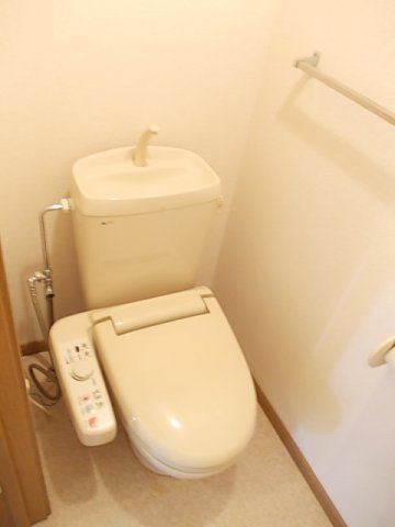 トイレ　ゆったりとした空間のトイレです