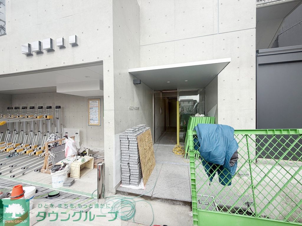 エントランス　エントランス