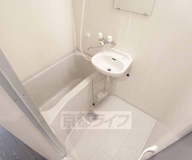 バス・シャワールーム　お風呂です