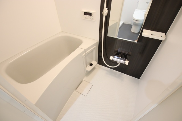 バス・シャワールーム　※別室の参考写真の為、現況優先です。