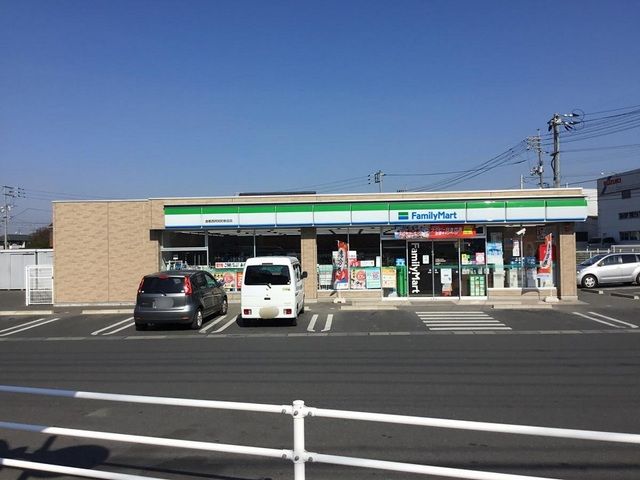 コンビニ　ファミリーマート西阿知町新田店（コンビニ）まで280m