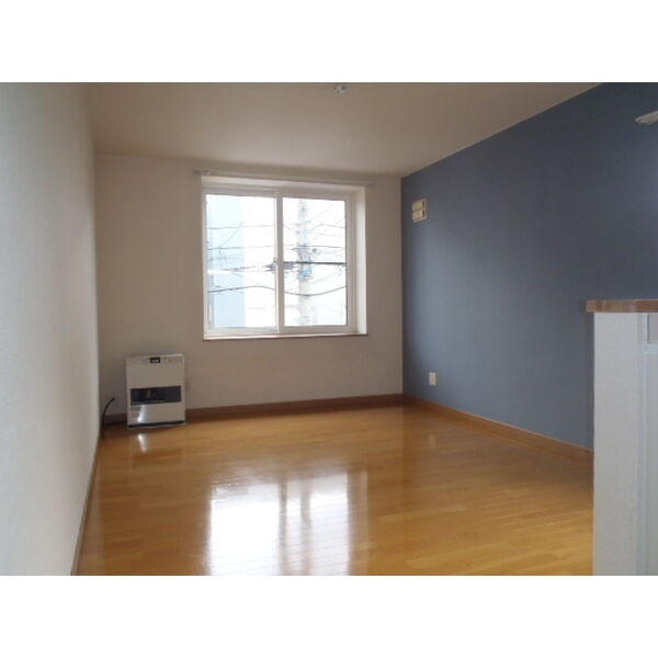 居室・リビング　間取り反転写真