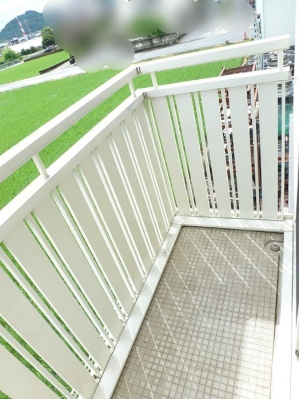 バルコニー　図面と現状に相違がある場合には現状を優先