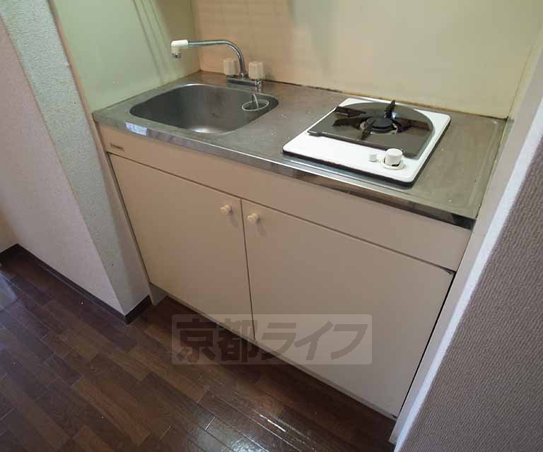 キッチン　ガスコンロ搭載のキッチンです・