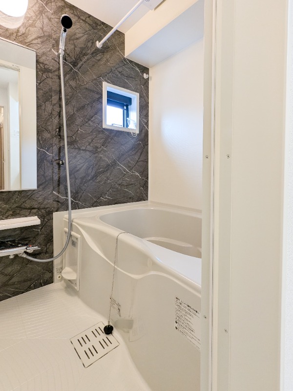 バス・シャワールーム　図面と現状に相違がある場合には現状を優先