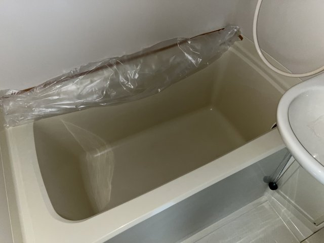 バス・シャワールーム　シンプルなユニットバスです！