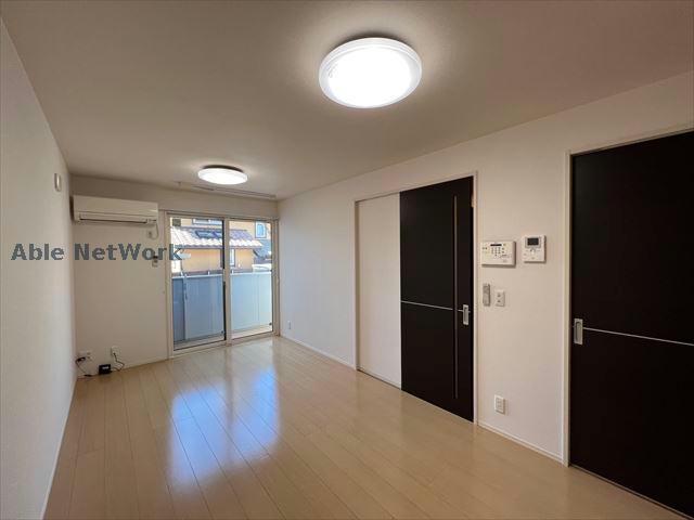 居室・リビング　同型