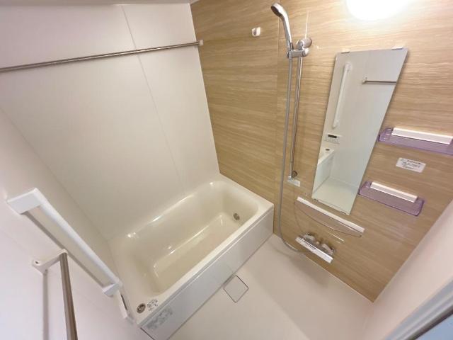 バス・シャワールーム　バス