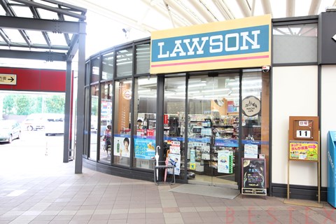 コンビニ　ローソン本郷三丁目メトロピア店（コンビニ）まで489m