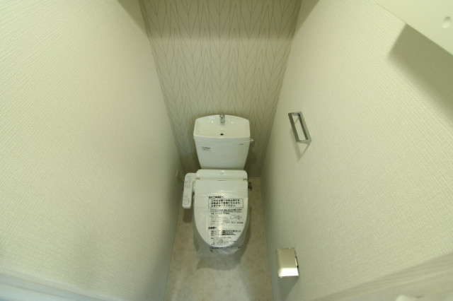 トイレ　写真は同シリーズの別物件の写真になります