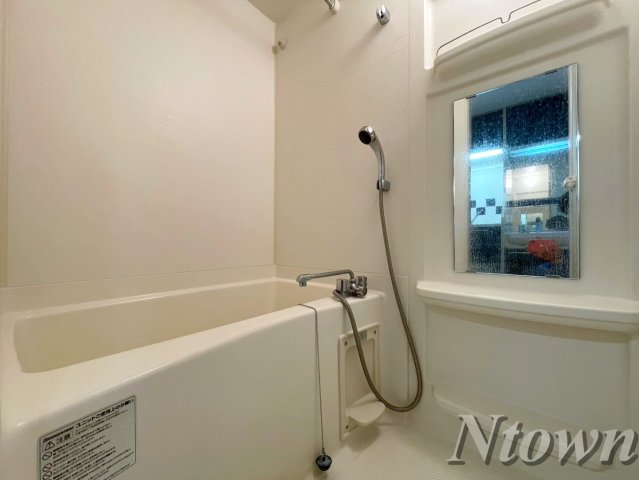 バス・シャワールーム　ゆったり過ごせるお風呂です