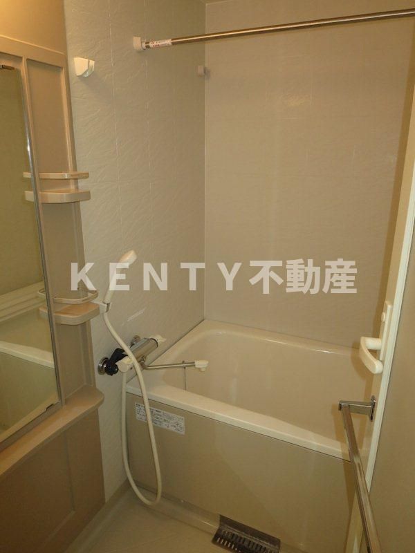 バス・シャワールーム　お風呂で日々の疲れを落としましょう