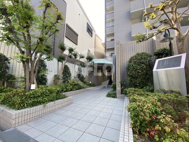 エントランス　エオス　エントランス