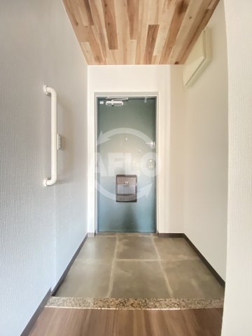 玄関　エオス　玄関