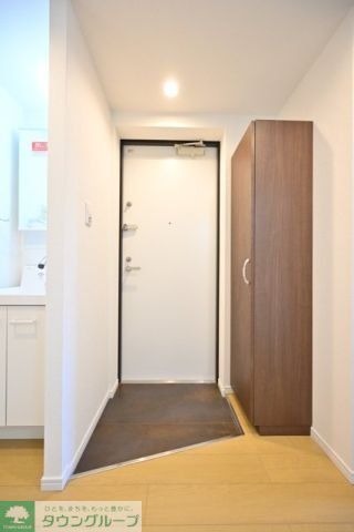 玄関　お部屋探しは株式会社　タウンハウジング　までお気軽にお問合…