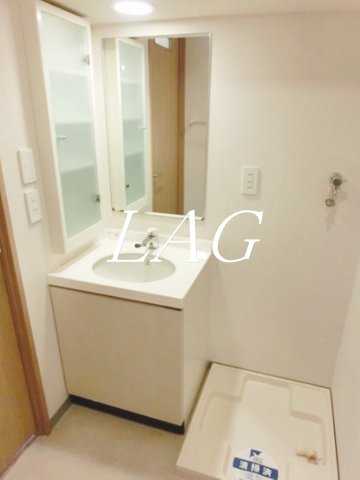 洗面設備　洗面台です。