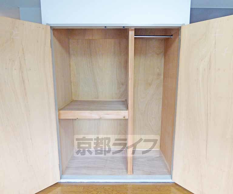 収納　広々とした収納です。