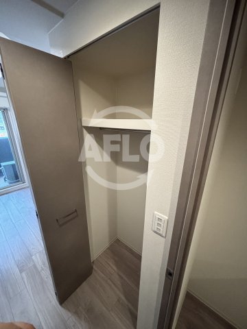 収納　プレサンス緑橋ソレアス　クローゼット