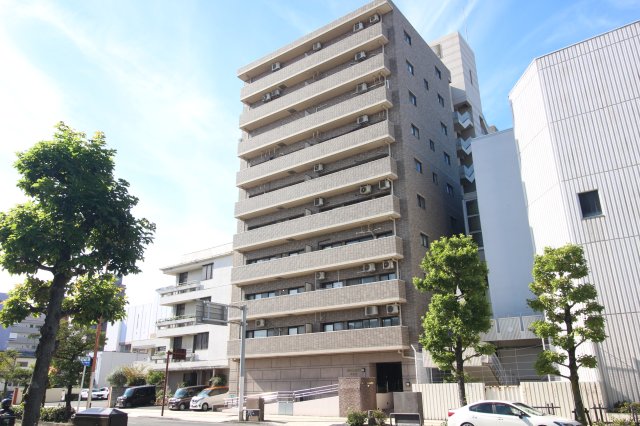 建物外観　落ち着いた雰囲気の外観です